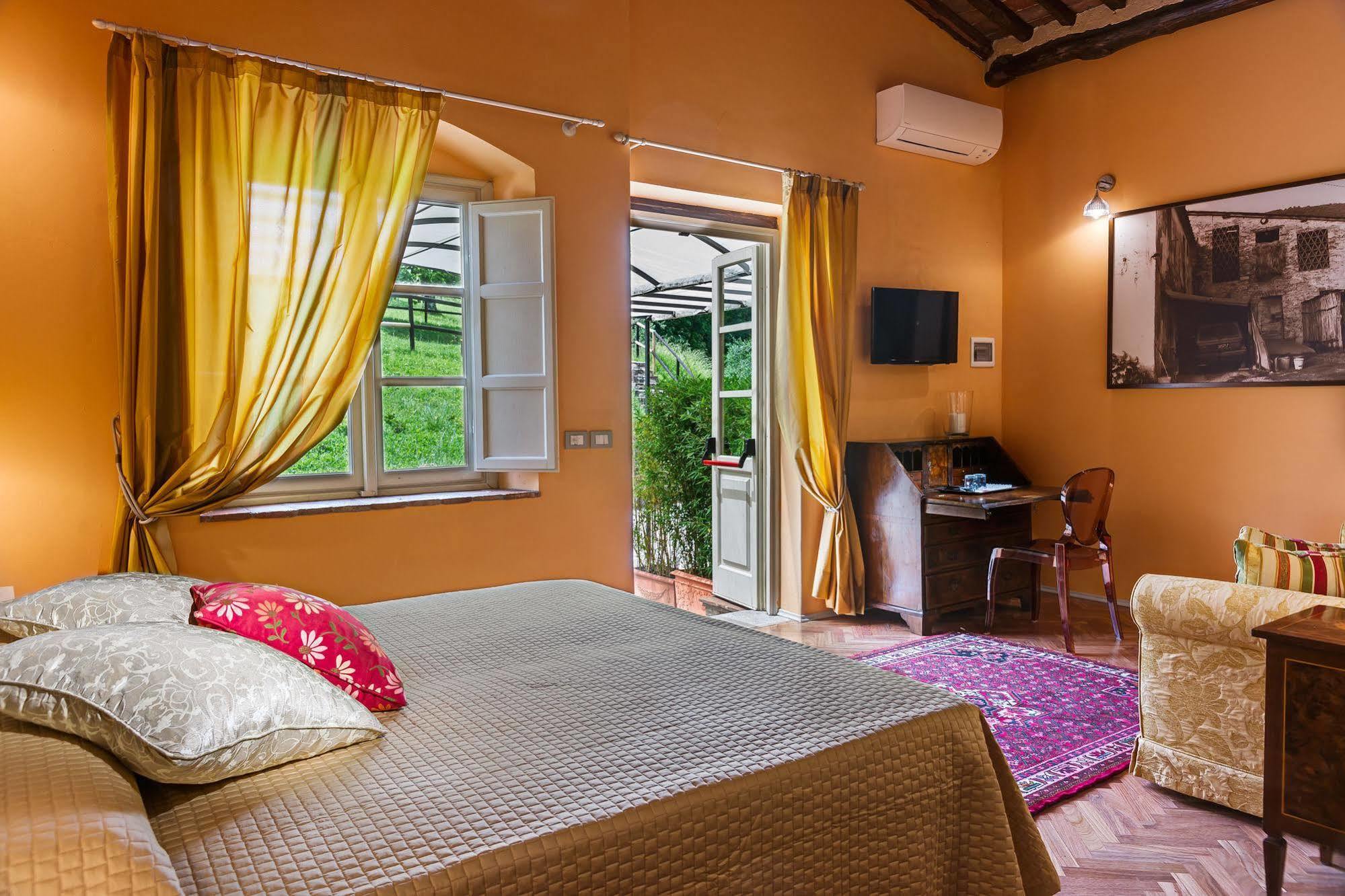 Volpi Hotel